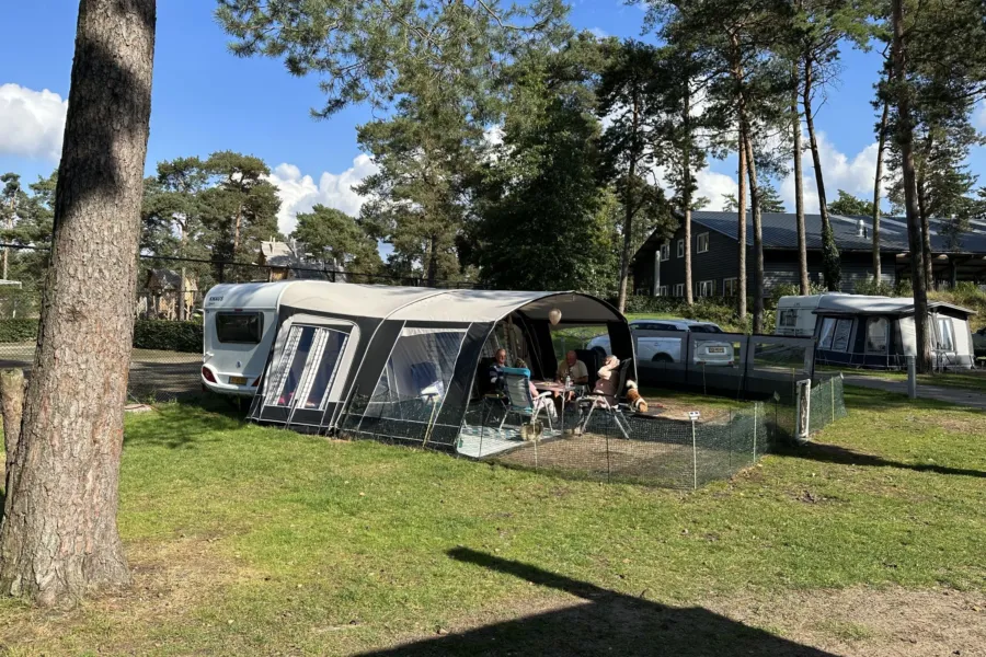 Camping met prive sanitair Veluwe en keuken Landhuisje 2